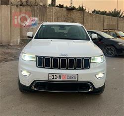 جیپ گراند شیرۆکی